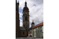 Fotografie: Přístavba k Bílé věži v Hradci Králové, architekt Jaromír Chmelík
